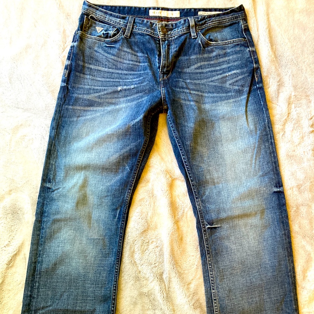 EUC GUESS MENS Desmond Relaxed Fit Straight Leg Jeans 38x32